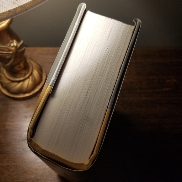 Harry Potter And The Deathly Hallows Hardcover Book J. K. Rowling - Picture 4 of 11